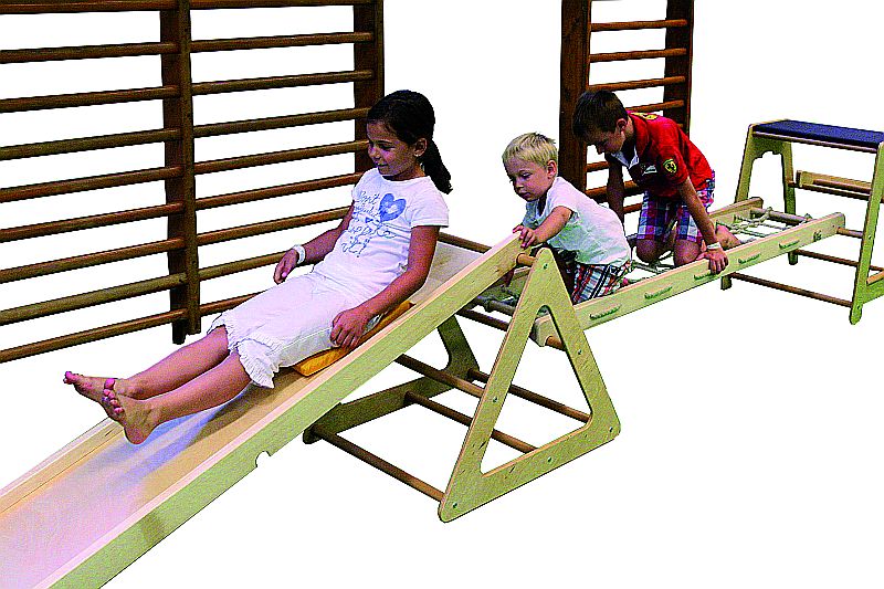 Löwengym Bogenbrücke/Wippe