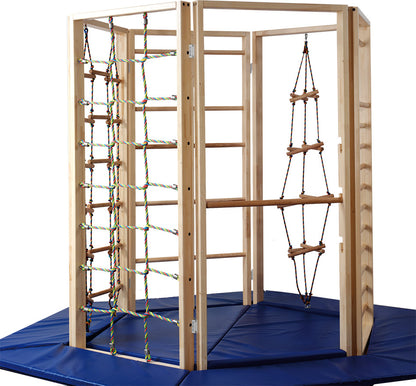 Élément unique de mur sur pilotis avec corde d'escalade