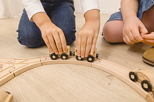Wooden railway set, 64 pieces.