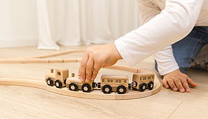 Wooden railway set, 64 pieces.