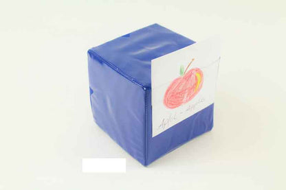 Würfel mit Tasche versch. Farben