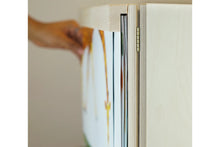 Kamishibai mit seitlichem Einschub und offener Rückwand