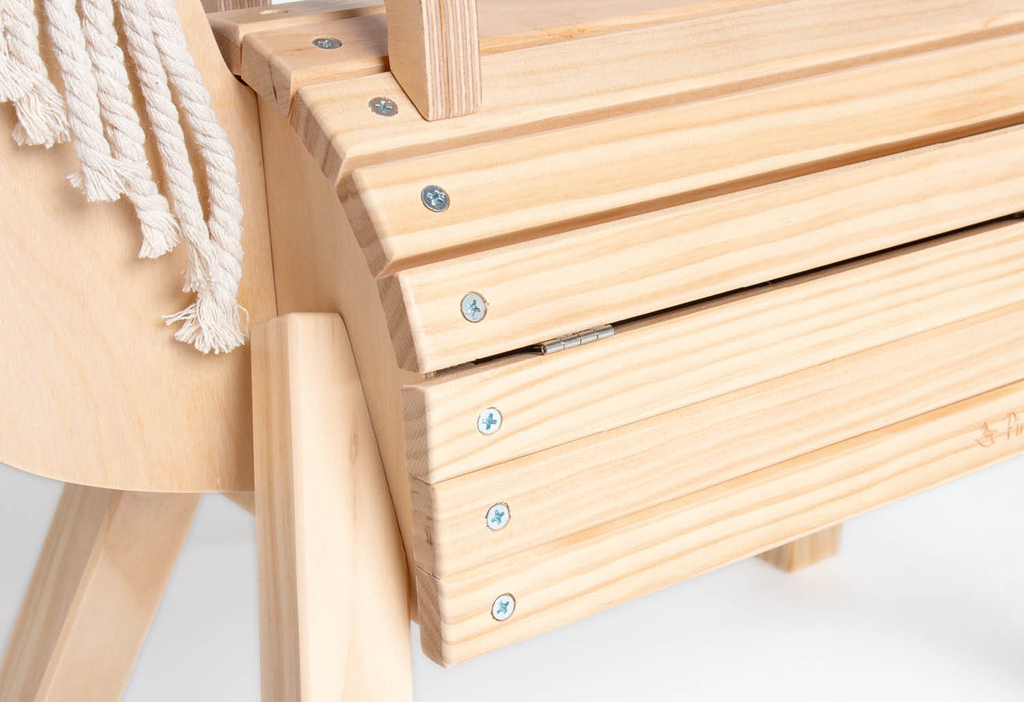 Little wooden horse Nelli