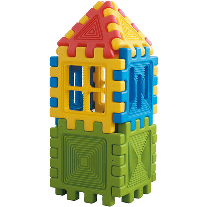 Ein zusammen gestecktes kleines Spielhaus