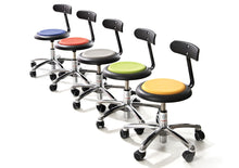 Schwarzer Plastikring für Rollhockersitz