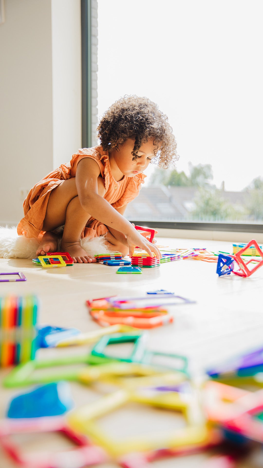 GeoSmart Educational Set Deluxe magnetic 205 pieces.