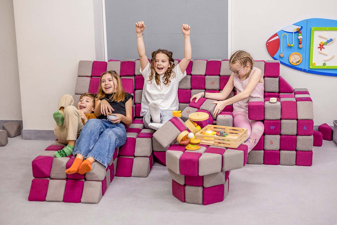 Jolly Heap 150-piece Joy Set magnetic building blocks, 2 building shapes in 36 different color combinations