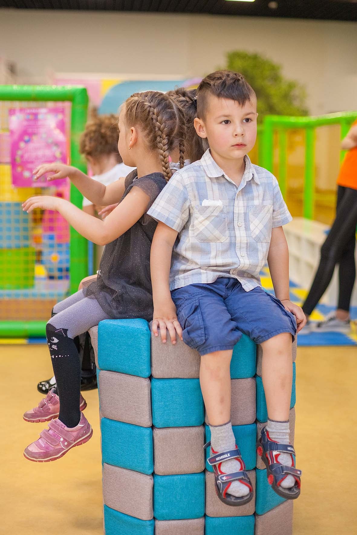 Jolly Heap 150-piece Joy Set magnetic building blocks, 2 building shapes in 36 different color combinations