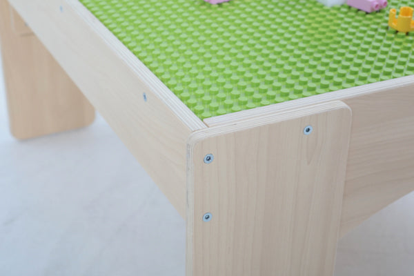 Bausteintisch mit Noppenplatte für Steckbausteine