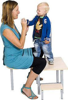 Anziehhilfe Podest mit Festhaltegriff