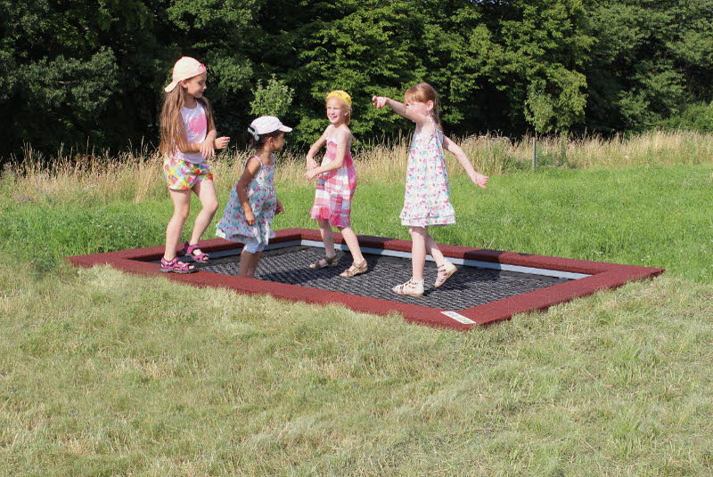 Spielplatz-Trampolin XXL, 225 x 350 cm