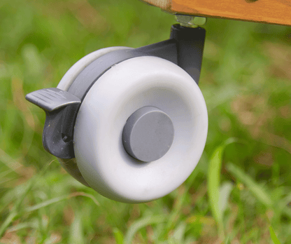 Doppelseitige Wandspielplatte freistehend Outdoor  136 x 102 x 58 cm aus wetterfestem HDPE-Kunststoff im Holzrahmen