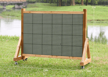 Doppelseitige Wandspielplatte freistehend Outdoor  136 x 102 x 58 cm aus wetterfestem HDPE-Kunststoff im Holzrahmen