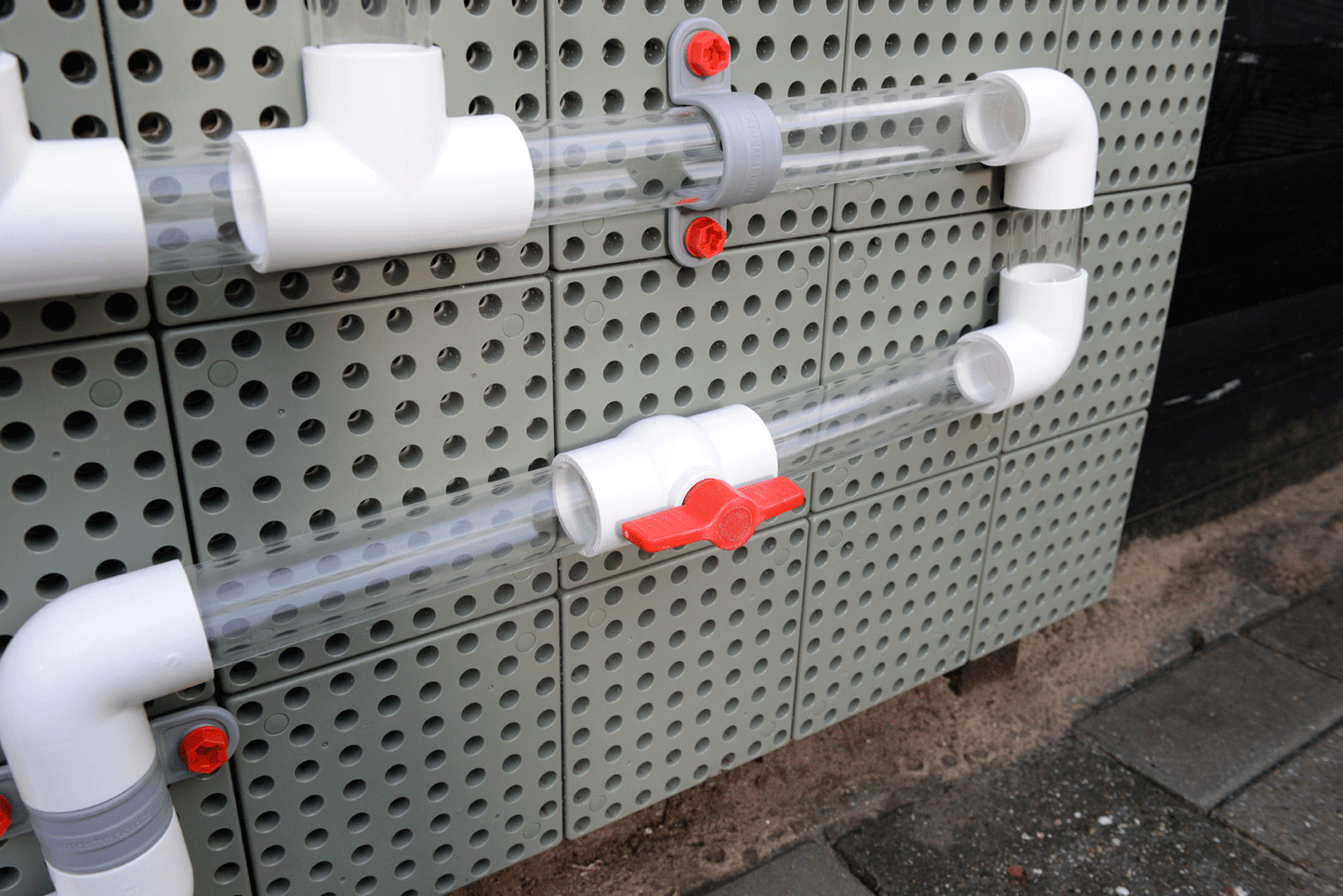 Wasser- und Kugelbahn für Wandspielplatte Outdoor mit viel Zubehör 119tlg. Set