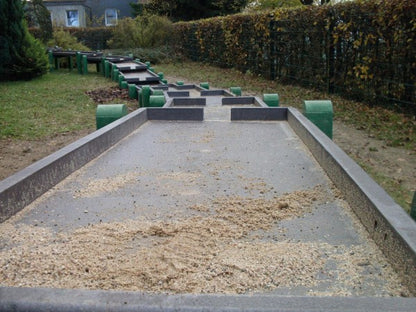 Abschlusstisch für Wasseranlage aus Recyclingmaterial