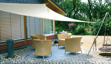 Voile d'ombrage triangulaire 5 x 5 x 7 m en tissu PEHD beige