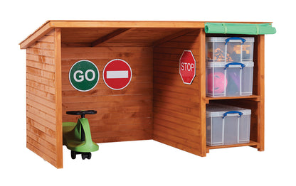 Garage für Fahrzeuge und Gartenmaterial mit Rollo am Seitenfach