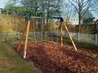 Doppelt Schaukel mit zwei Sitzen