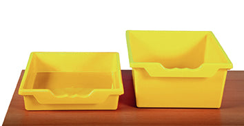 Garagenschrank mit 3 fahrbaren Containern und Drehtüren