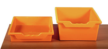 Garagenschrank mit 3 fahrbaren Containern und Drehtüren