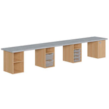 Bastelarbeitsplatz mit 4 Stauregalen und Boxen