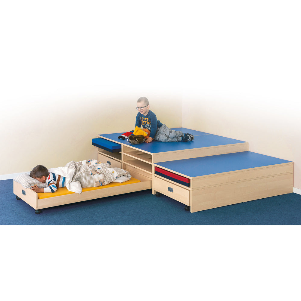 Podest mit Auszugsbett und Liegepolsterfach