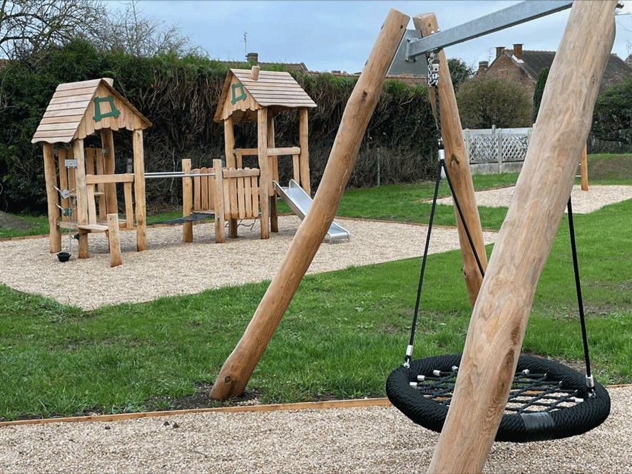 Nestschaukel Robinie/Stahlkonstruktion