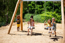 Robinienschaukel für 2 Kinder