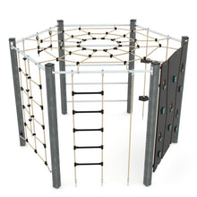 Klettersechseck aus Recyclingmaterial mit Spinnennetz