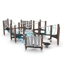 Kletterlandschaft aus Holz zum klettern und balancieren